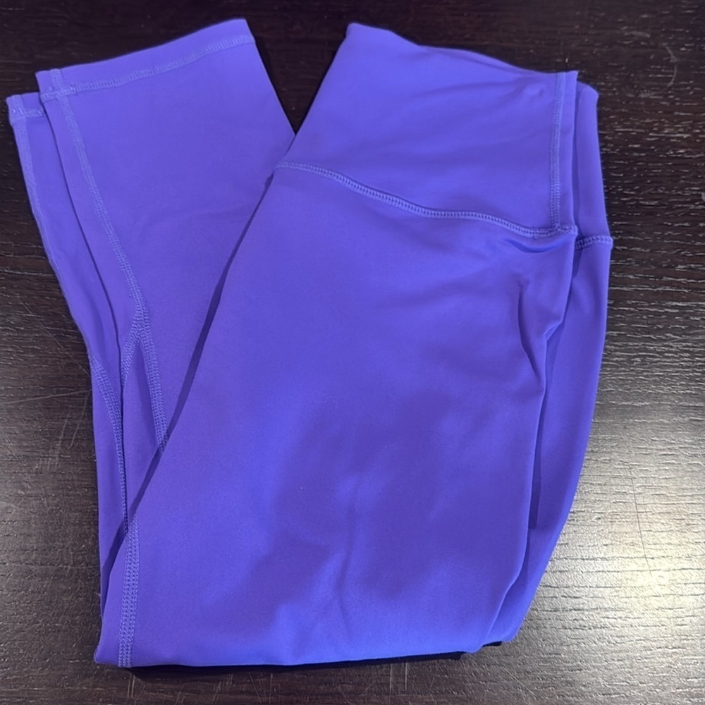 Vibrant Purple Women's Yoga Leggings Zyia Ascend capri pants 8-10 workout - Picture 5 of 8